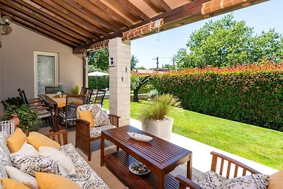 Vakantiehuis Ontspannende vakantie Jakovici