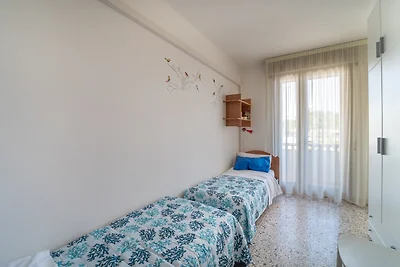 Ferienwohnung mit Klimaanlage und Balkon
