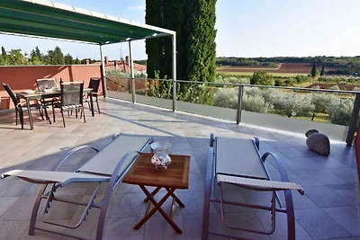 Ferienwohnung mit Pool an ruhiger Lage