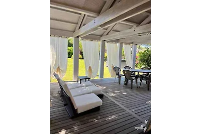 Ferienhaus mit Garten