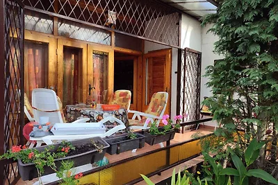 Ferienhaus mit grossem, gepflegtem Garten