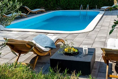Ferienhaus mit Klimaanlage und Aussenpool