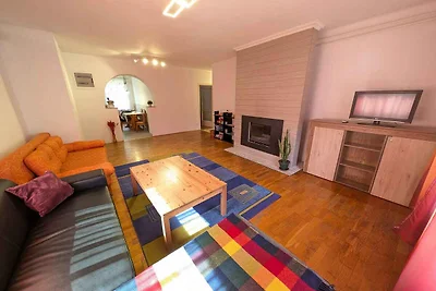 Ferienwohnung mit Terrasse, Klimaanlage und