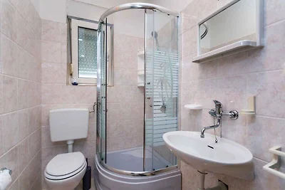 Ferienwohnung in ruhiger Lage mit Terrasse