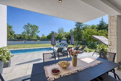 Villa mit luxuriösen Bedingungen, Klimaanlage