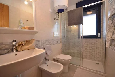 Ferienwohnung mit Klimaanlage und Balkon