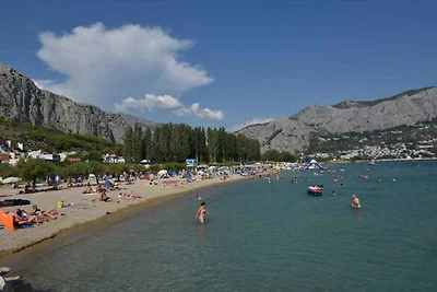 Gemütliches Ferienappartement in Duće mit Bli