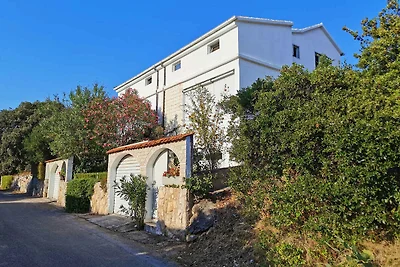 Ferienwohnung mit Terrasse und Grill