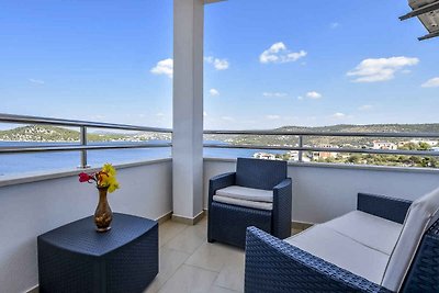 Ferienwohnung mit Balkon und Meerblick