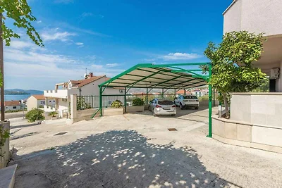 Studio-Apartment mit Meerblick in Strandnähe