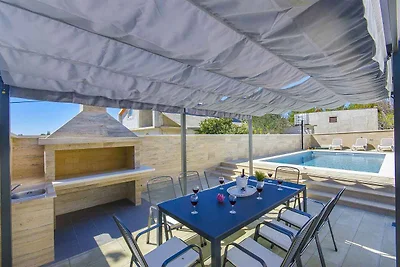 Ferienwohnung mit Klimaanlage und Pool