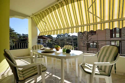 Ferienwohnung mit Klimaanlage und Balkon