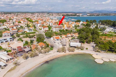 Komfortable Ferienwohnung Grgo mit Meerblick 