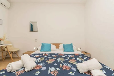 Familienfreundliche Villa Arta mit Gartenblic