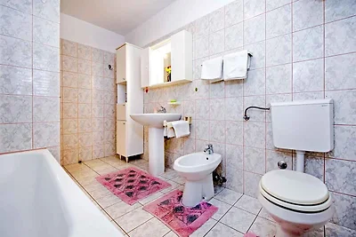 Ferienwohnung mit Terrasse und Klimaanlage