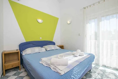 Ferienwohnung mit Balkon und Pool