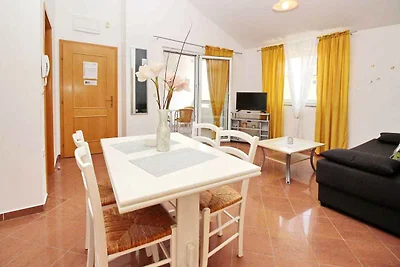 Ferienwohnung mit Klimaanlage und Balkon