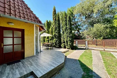 Ferienhaus mit Terrasse und Klimaanlage