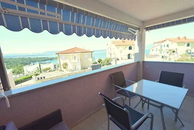 Ferienwohnung mit Balkon und Meerblick