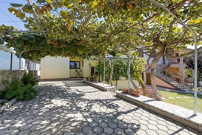 Apartment mit zwei Schlafzimmern, Garten und 