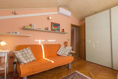 Ferienhaus mit Terrasse und Klimaanlage