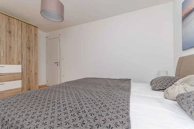 Ferienwohnung mit Terrasse und Grill
