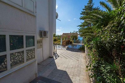 Ferienwohnung mit Terrasse und Meerblick