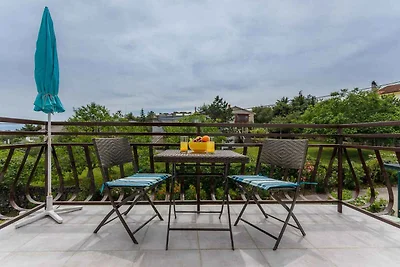 Ferienwohnung mit Balkon und Klimaanlage