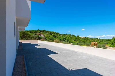 Traumhafte Villa Navy Lemon in Vodice mit pri