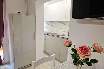 Ferienwohnung modern eingerichtet nur 300 m v