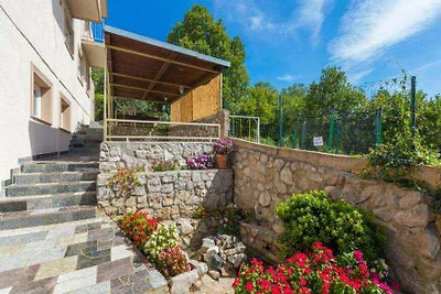 Ferienwohnung mit Pool und Meerblick