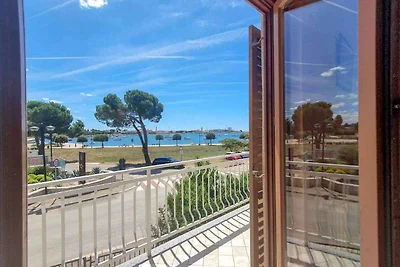 Ferienwohnung mit Balkon und Meerblick