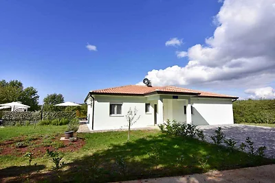 Ferienhaus mit Aussenpool