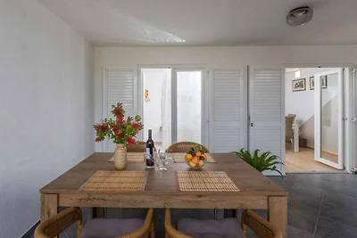 Ferienwohnung mit Balkon und Klimaanlage