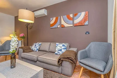 Apartment mit drei Schlafzimmern, Balkon und 