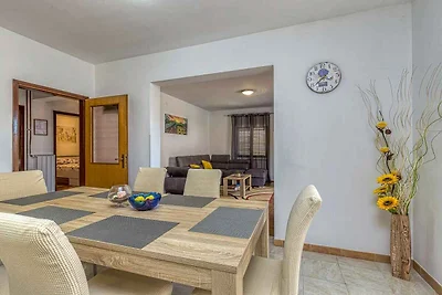 Ferienwohnung mit privatem Pool