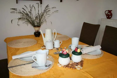 Ferienwohnung mit Terrasse bis 4 Gäste