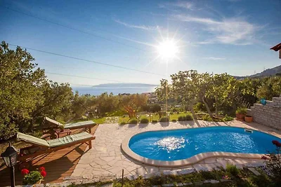 Villa mit Klimaanlage und Pool