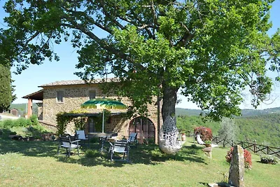 Villa mit Pool und Garten