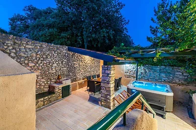 Ferienhaus mit grosser Terrasse und 2 Bäder