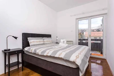 Ferienwohnung mit Balkon und Klimaanlage