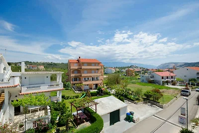 Ferienwohnung mit Balkon und Grill