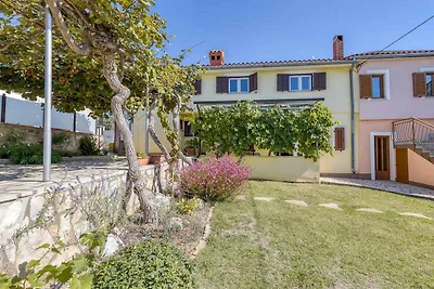 Apartment mit zwei Schlafzimmern, Garten und 