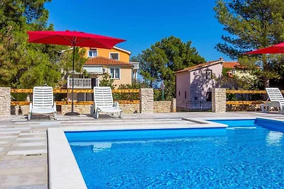 Ferienwohnung mit Balkon und Aussenpool