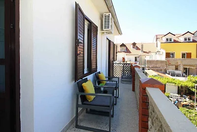 Ferienwohnung mit Balkon, Klimaanlage und