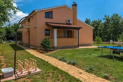 Villa mit Klimaanlage und Pool
