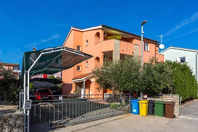 Ferienwohnung mit Klimaanlage und Balkon