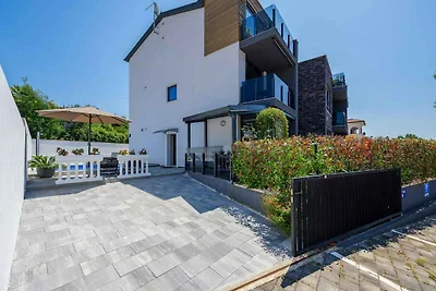 Ferienwohnung mit Pool und Klimaanlage