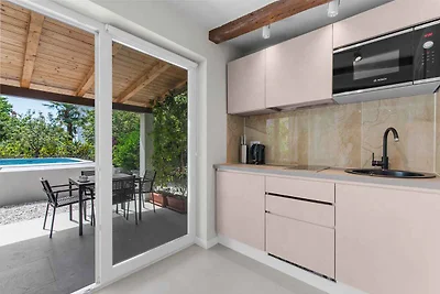 Ferienhaus mit Klimaanlage und Pool