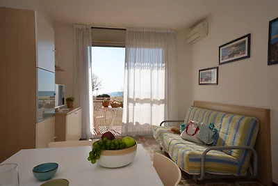 Ferienwohnung mit Balkon und Klimaanlage